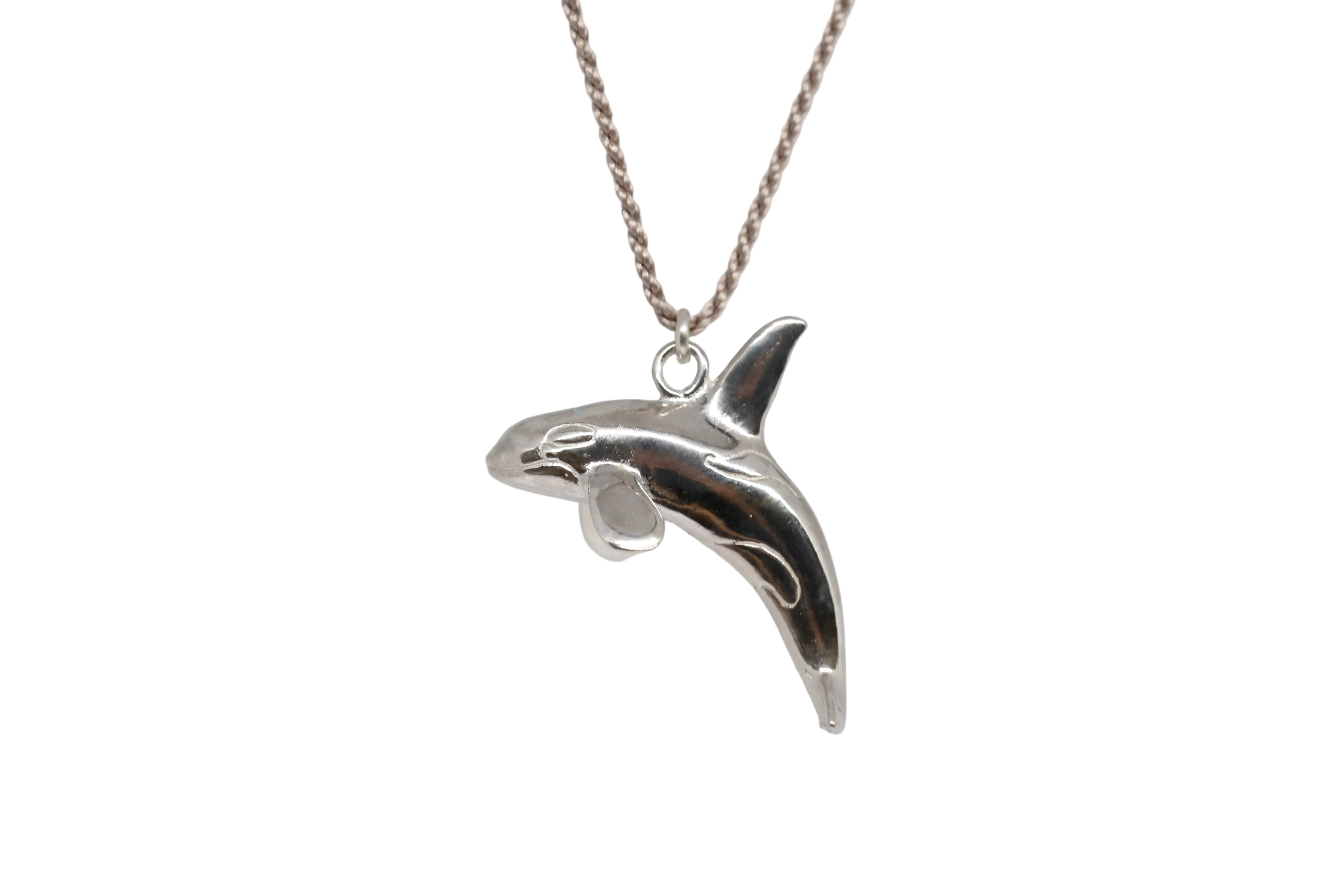 Orca / Killer Whale (Jumping Shape) Pendant