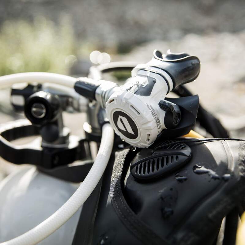 Apeks XL4+ Stage 3 Regulator Set