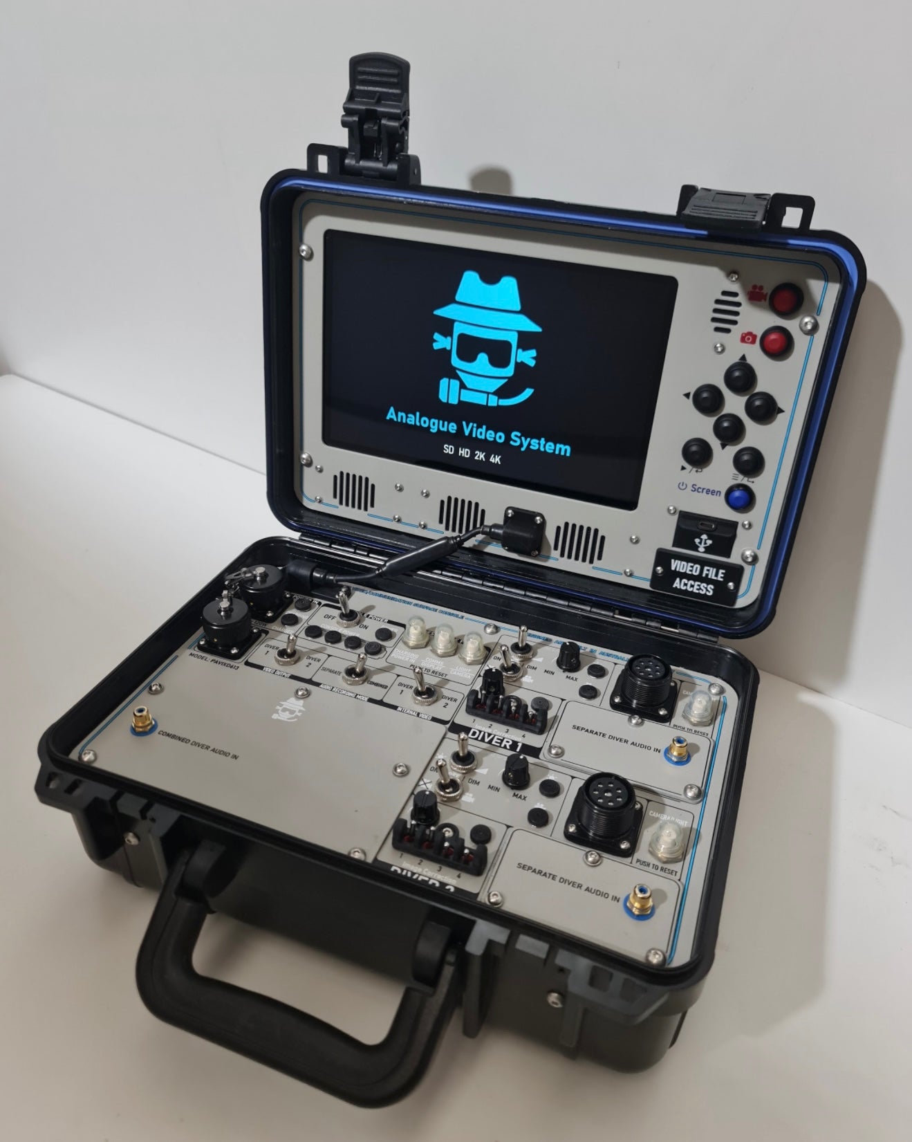 DiveSpy 2 Diver Video/Light Console