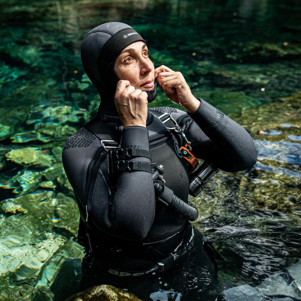 Apeks Thermiq Adv 8/7mm Women's Semi-Dry Wetsuit