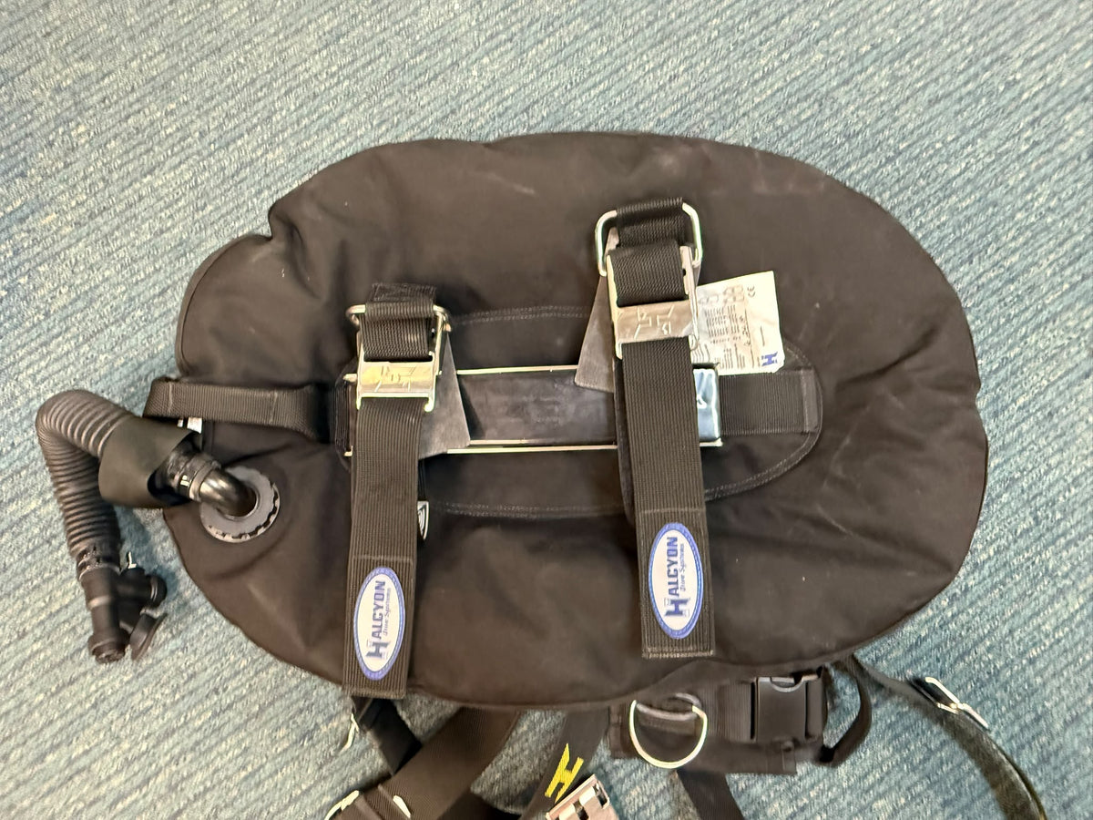 Halcyon Infinity 30 lb BCD Training System with Weight Insert – Demo Stock