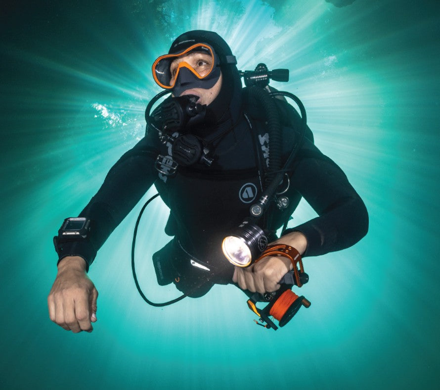 Apeks LUNA ADV Primary Dive Light